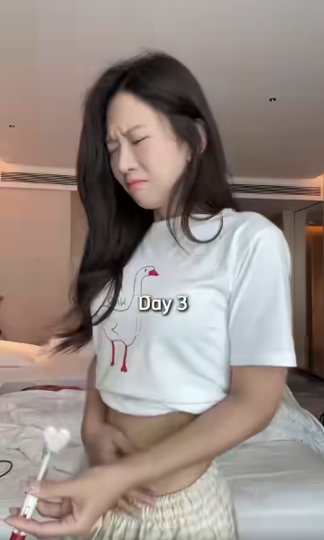 Ở tuổi U30, việc trữ đông trứng của cô nàng được xem như là bảo hiểm cho khả năng sinh sản trong tương lai. Trước Lê Bống, rất nhiều bóng hồng khác cũng đã từng công khai việc trữ đông trứng, như Thảo Nhi Lê.