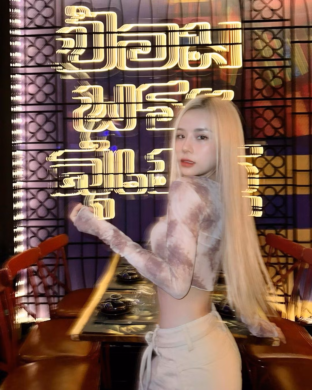 Kể từ cuộc chia tay với thủ môn đội tuyển Việt Nam - Đặng Văn Lâm, "thánh nữ cover" Thương Võ kín tiếng trong chuyện đời tư và ít khi chia sẻ về tình cảm lên mạng xã hội.