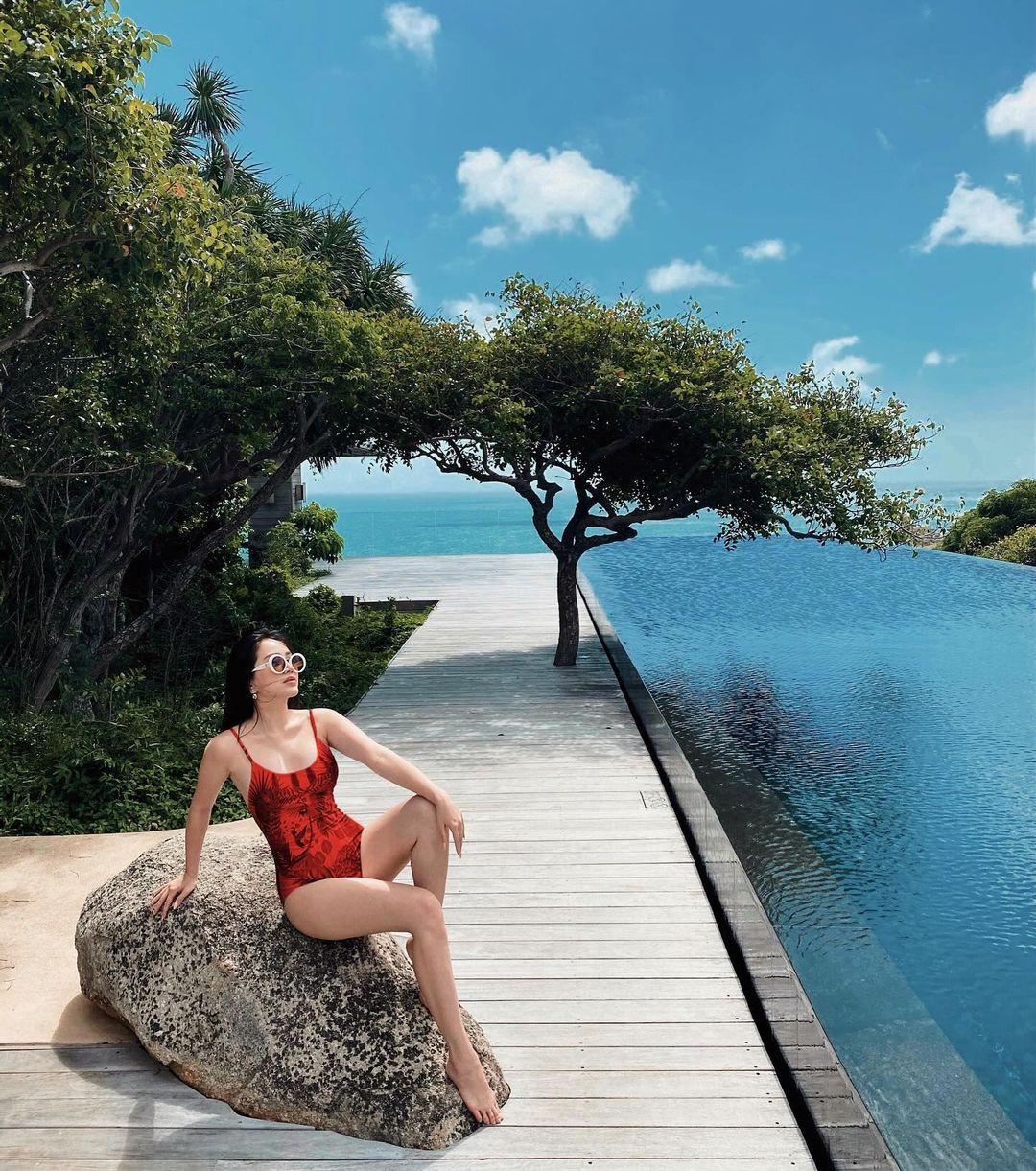 Sau khi sinh con trai vào năm 2021, thời gian gần đây, Bảo Thy dần trở lại với showbiz, nhưng cô cho biết mình vẫn ưu tiên gia đình và con trai hơn.