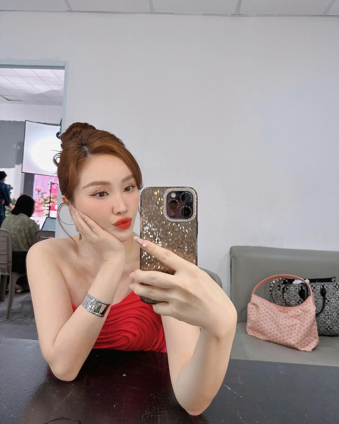 Sau từng ấy năm nổi tiếng, Bảo Thy không ra thêm sản phẩm âm nhạc nào nhưng tên tuổi của cô nàng vẫn được nhiều người chú ý.