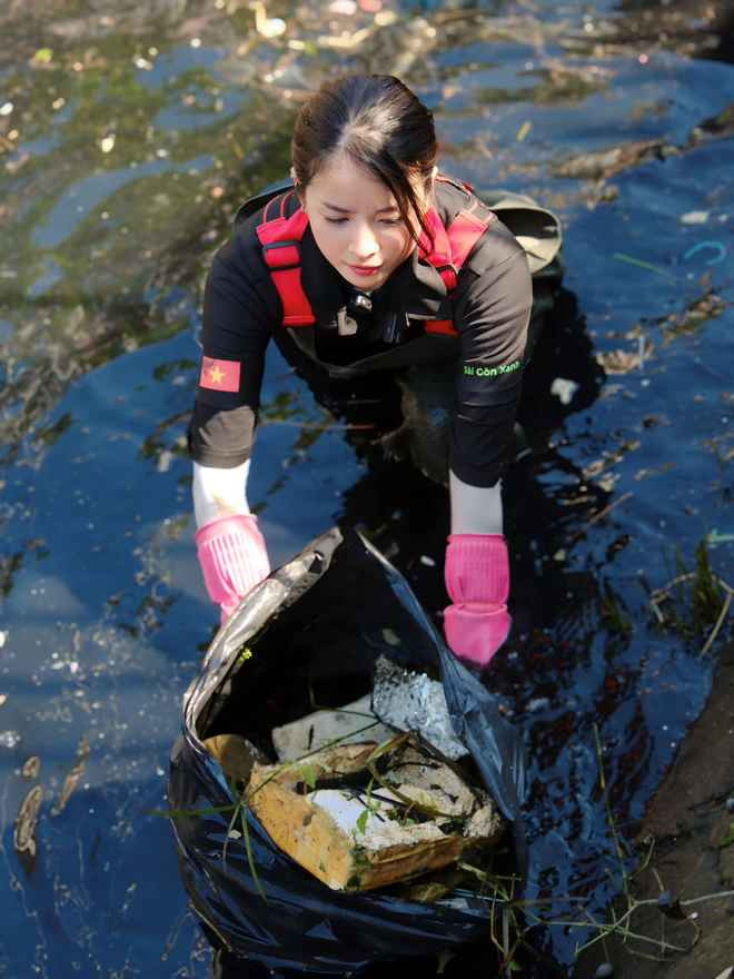 Khi dọn một mương rác hồi tháng 5/2024, DJ Mie cho biết các thành viên trong team đã dọn ở đây đến 5-6 lần và mỗi lần quay lại đều thấy con mương ngập rác. Vì vậy quan trọng hơn cả việc dọn rác, cô mong muốn tuyên truyền nhằm nâng cao ý thức bảo vệ môi trường của mọi người.