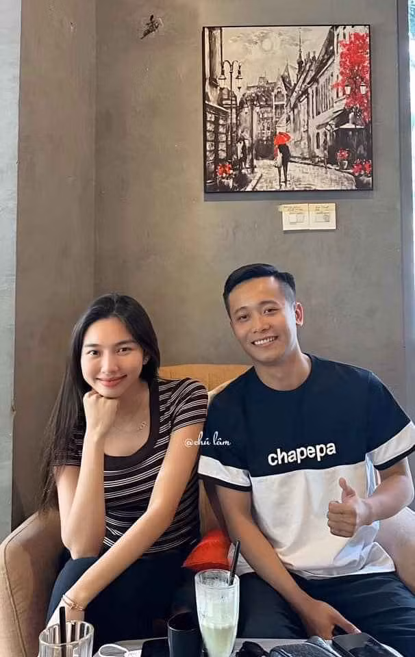 Nàng hậu cũng mong khán giả ghi nhận sự hợp tác trong công việc thiện nguyện của họ thay vì những tin đồn bên lề.