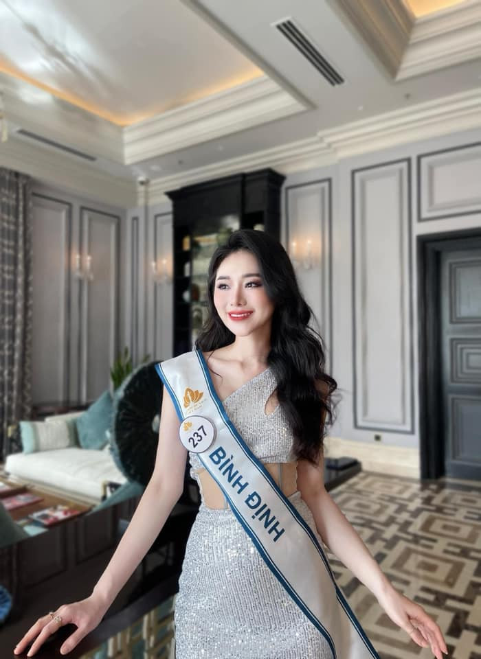 Nhan sắc của cô nàng khiến nhiều người không còn nhận ra thí sinh Olympia năm nào.