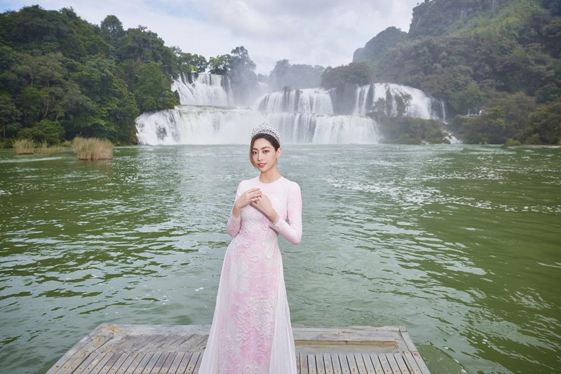 Cũng trong chuyến đi đến Cao Bằng lần này, Hoa hậu Lương Thùy Linh đã thực hiện dự án Vẽ tương lai nhằm sơn sửa lại 2 điểm trường tại xã Ca Thành, huyện Nguyên Bình, tỉnh Cao Bằng.