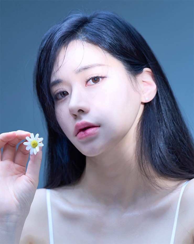 Oh Hye Soo nhận làm mẫu ảnh cho các hãng nội y có tiếng.