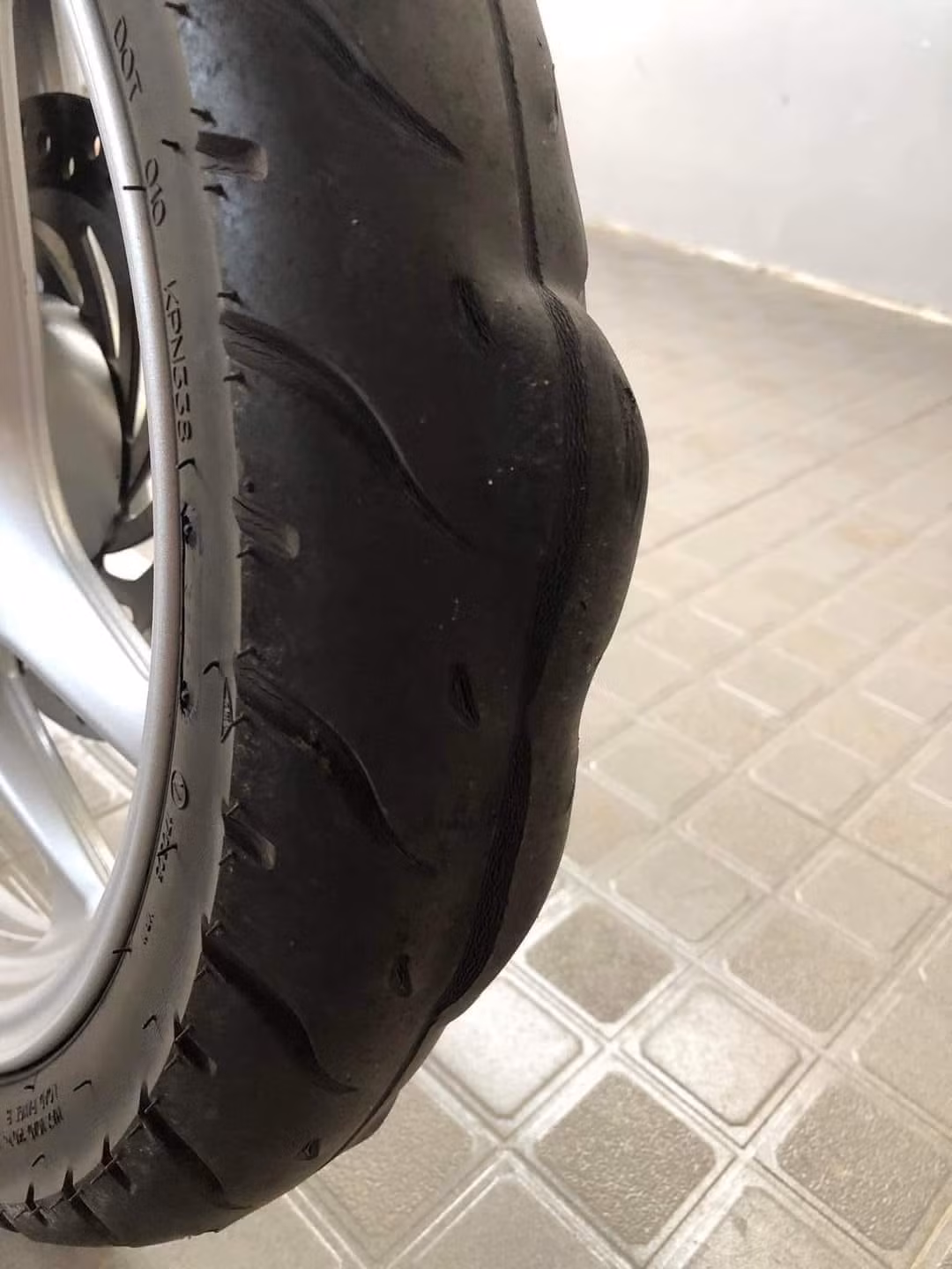 Hình ảnh uy tín dành cho những ai muốn viện lý do xe hỏng.