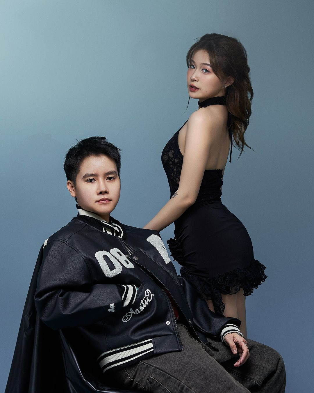 Chao còn chụp lại nhiều khoảnh khắc bạn trai tự tay vào bếp làm bánh, nấu cơm, đưa đi ăn nhà hàng sang trọng hay đặt đồ ăn ngon cho mình.