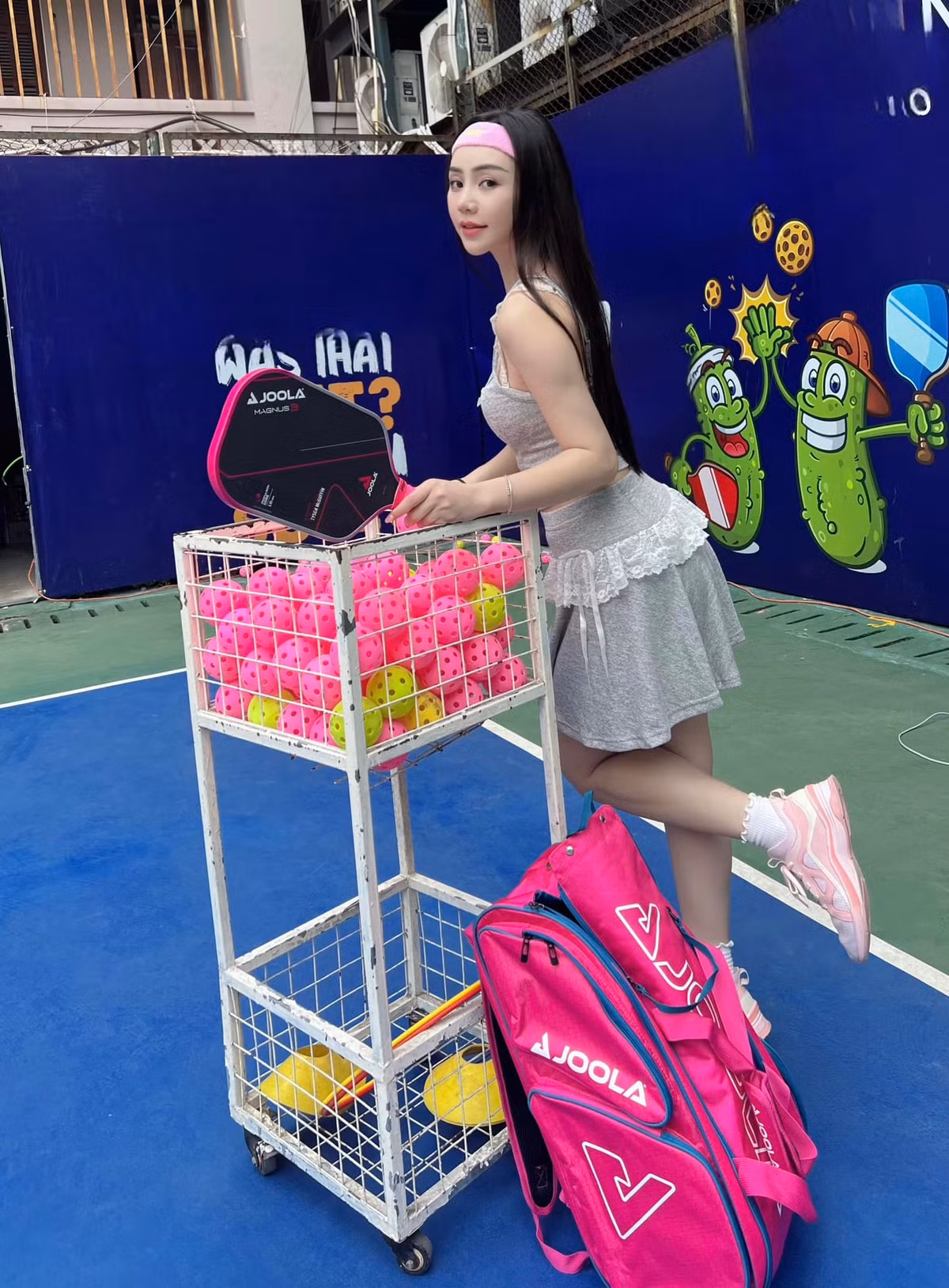 Được biết, Quỳnh Kool tham gia bộ môn này cùng với hội chị em thân thiết.