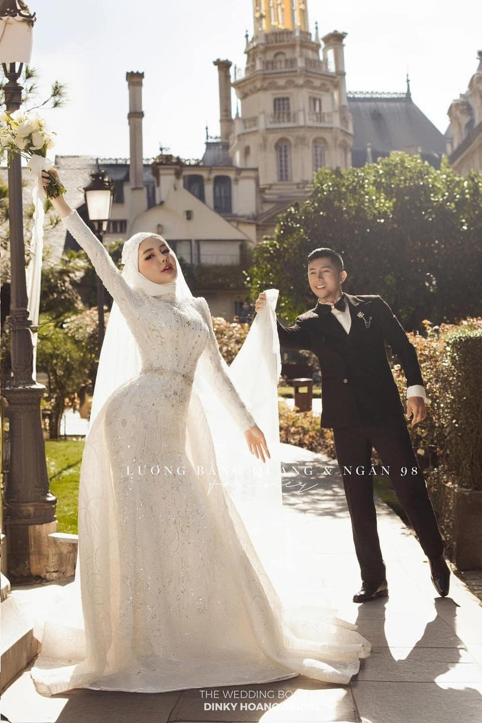 Sau quang thời gian dài bên nhau, nhiều fan của cặp đôi cũng hi vọng Ngân 98 và Lương Bằng Quang sẽ sớm tổ chức một đám cưới thực sự. (Ảnh: Dinky Hoang Bridal)