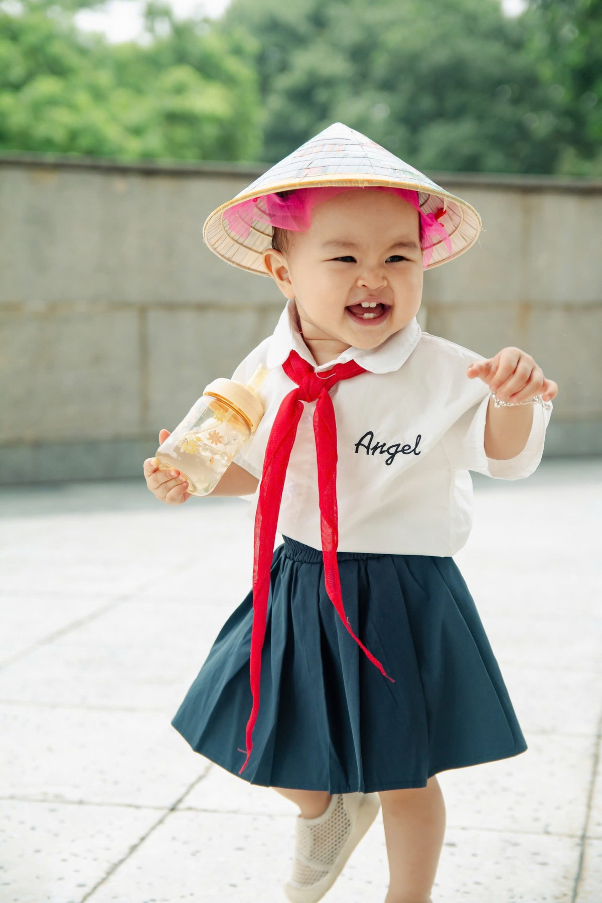 Nụ cười rạng rỡ với những "chiếc răng thỏ" đáng yêu. (Ảnh: Chau Ha Vu)