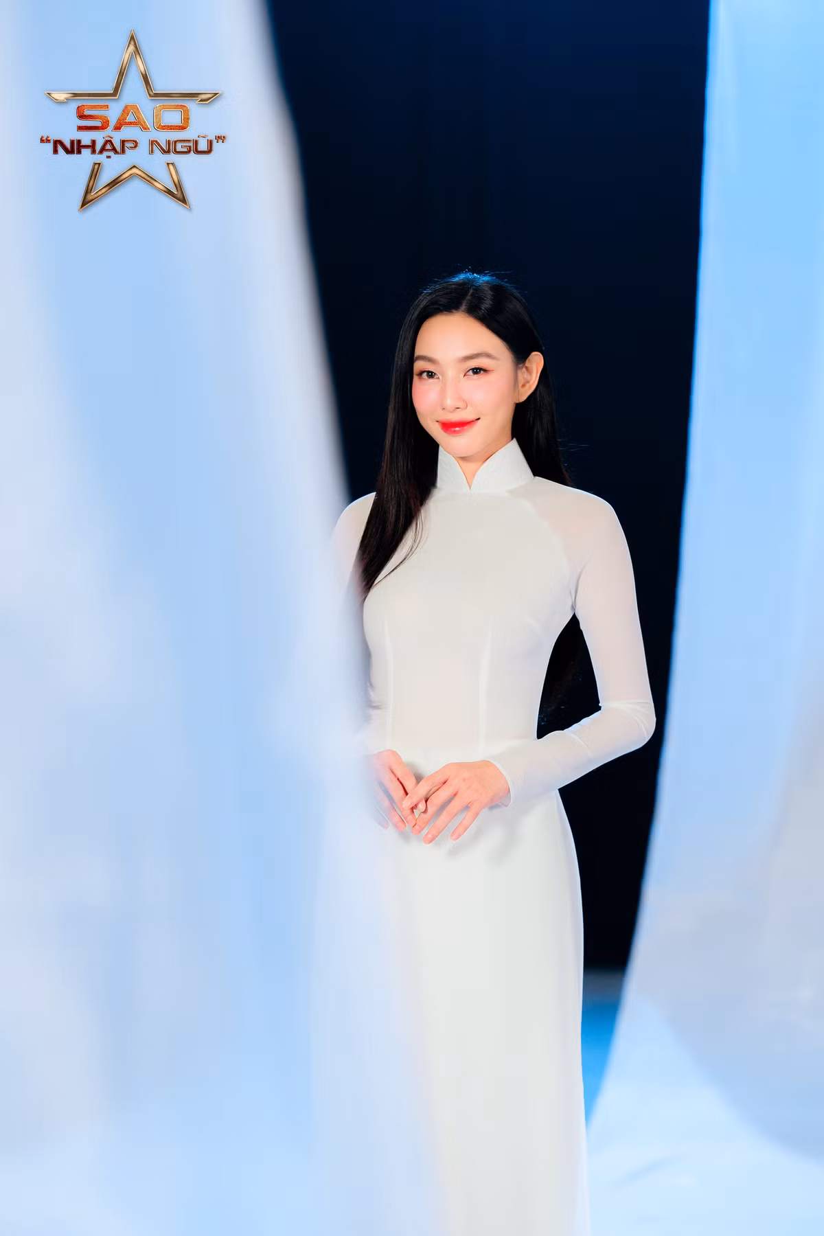 Vừa nghe qua, Hòa Minzy lập tức xúi Thùy Tiên đi xăm môi. Lập tức, Hoa hậu Thùy Tiên bật cười và thốt lên hoảng hốt.