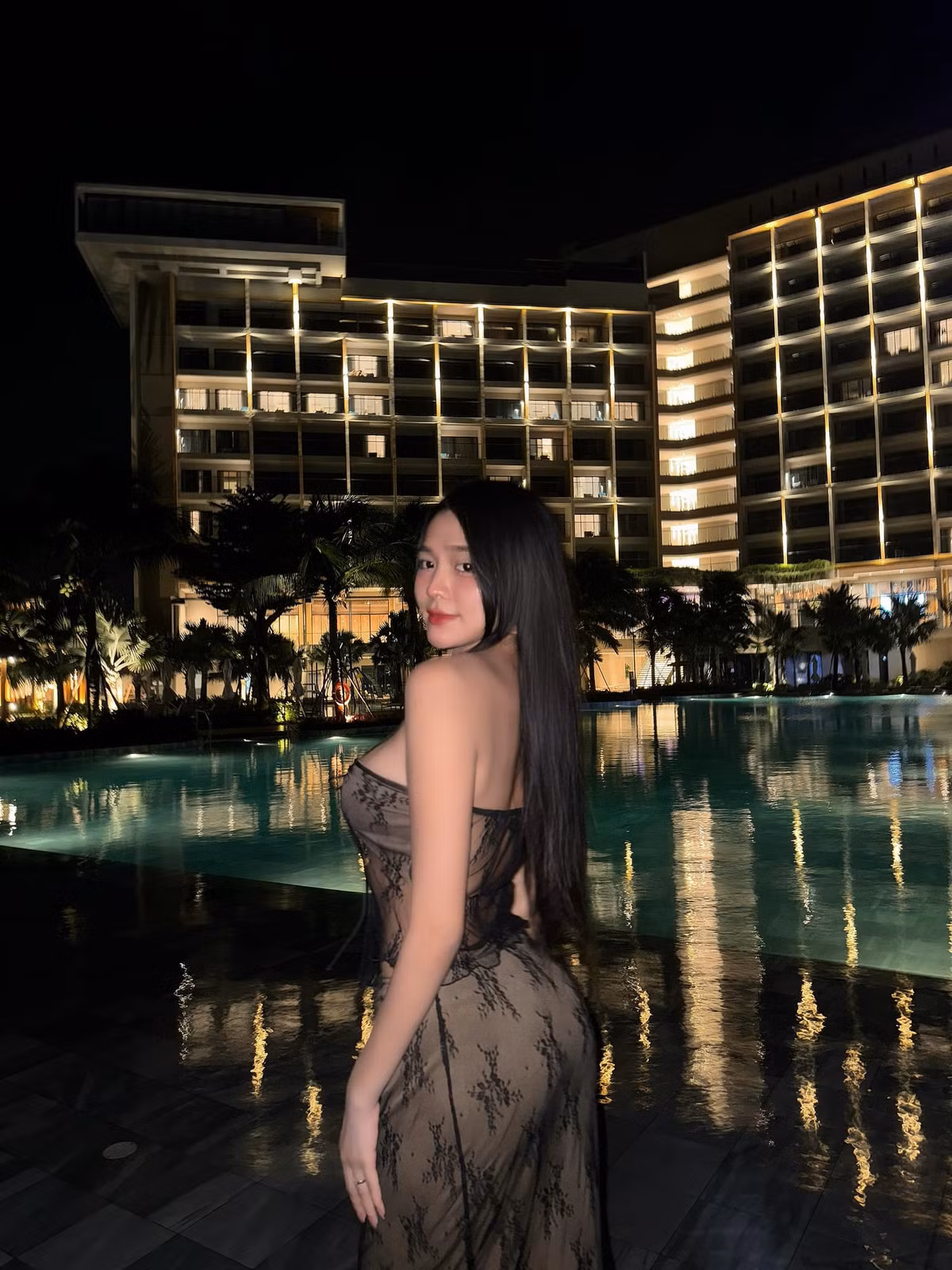 Theo những chia sẻ về công việc trên trang cá nhân, hiện tại cô nàng đang làm công việc liên quan đến quan lý và phân phối nhân sự PG cho sự kiện.