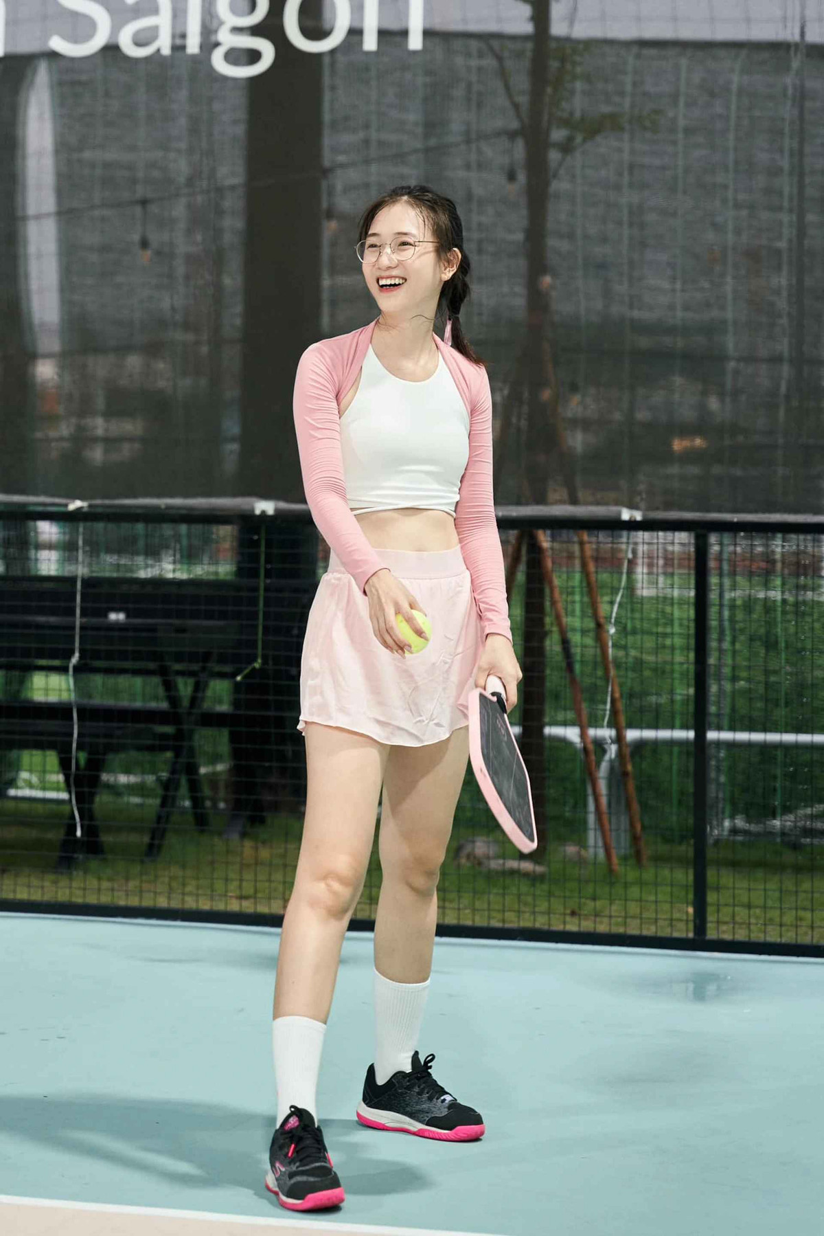 Hiện tại, Trâm Anh lựa chọn lui về sau làm hậu phương, dành thời gian chăm sóc con cái để chồng yên tâm theo đuổi nghệ thuật. Cặp đôi được ngưỡng mộ khi có cuộc sống hôn nhân hạnh phúc, yên bình.