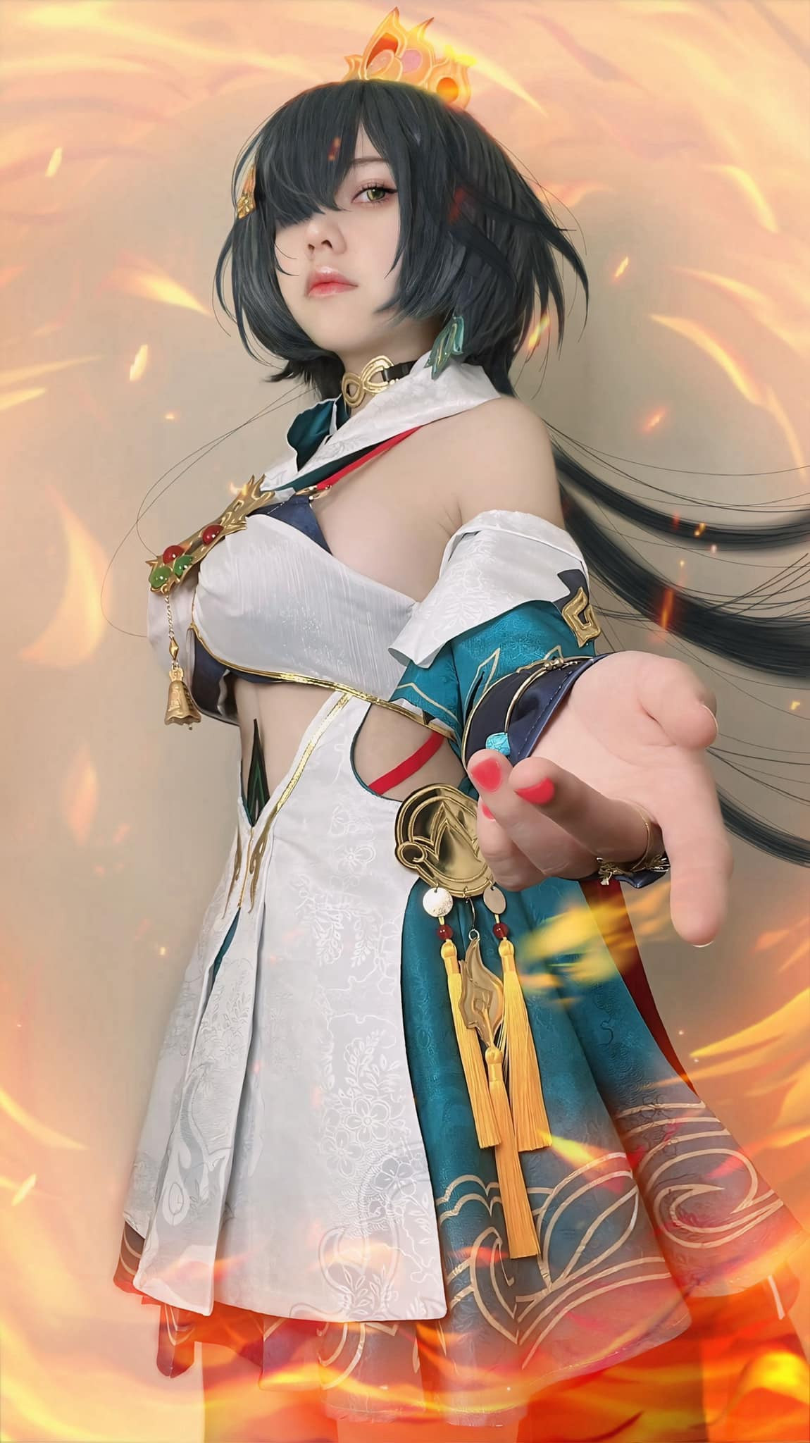 Tạo hình của cô tỉ mỉ đến nỗi nhiều fan của vị tướng Yunli phải thốt lên rằng cô như từ game bước ra đời thực.