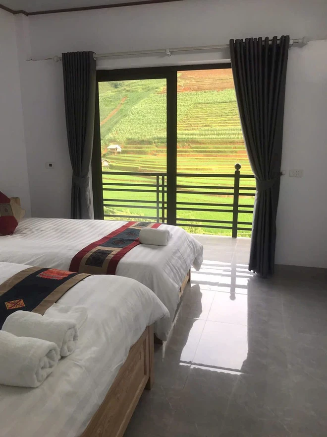 Hàng năm, anh Bertrand sẽ cùng vợ đi tảo mộ chồng cũ, cùng cắt cỏ, chỉnh trang phần mộ tinh tươm. Anh còn nhắc chị Xuân phải ra thăm mộ 3 lần mỗi năm thay vì chỉ 1 lần, lo lắng người đã khuất tủi buồn.