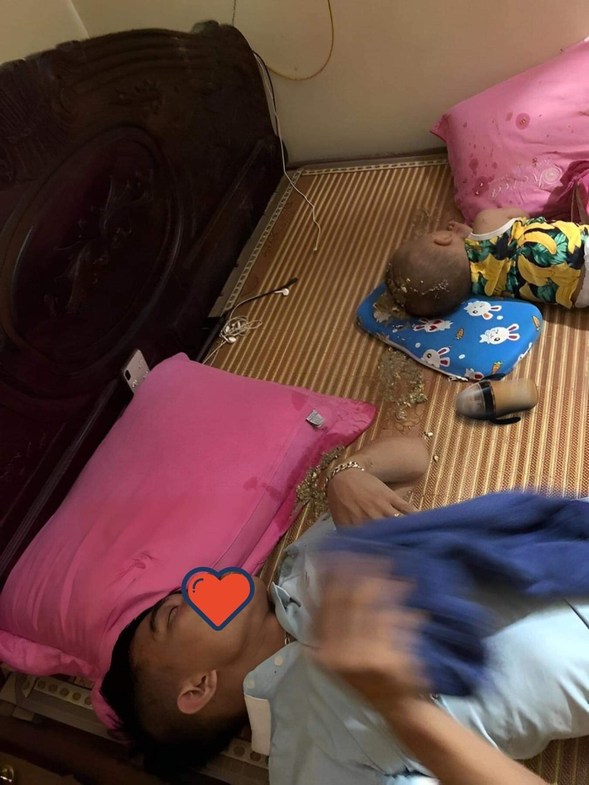 Có lẽ, đây không phải là lần đầu tiên anh chồng này say xỉn như vậy. "Em gọi anh từ lúc 22h, toàn nghe thấy tiếng 1.2.3 zooo, chú uống đi,ko nể anh à..? 1h sáng anh mới về,và sau đó là hậu quả mà nếu em ko chụp lại thì chắc anh cũng chẳng nhớ gì" - Chị vợ chia sẻ.