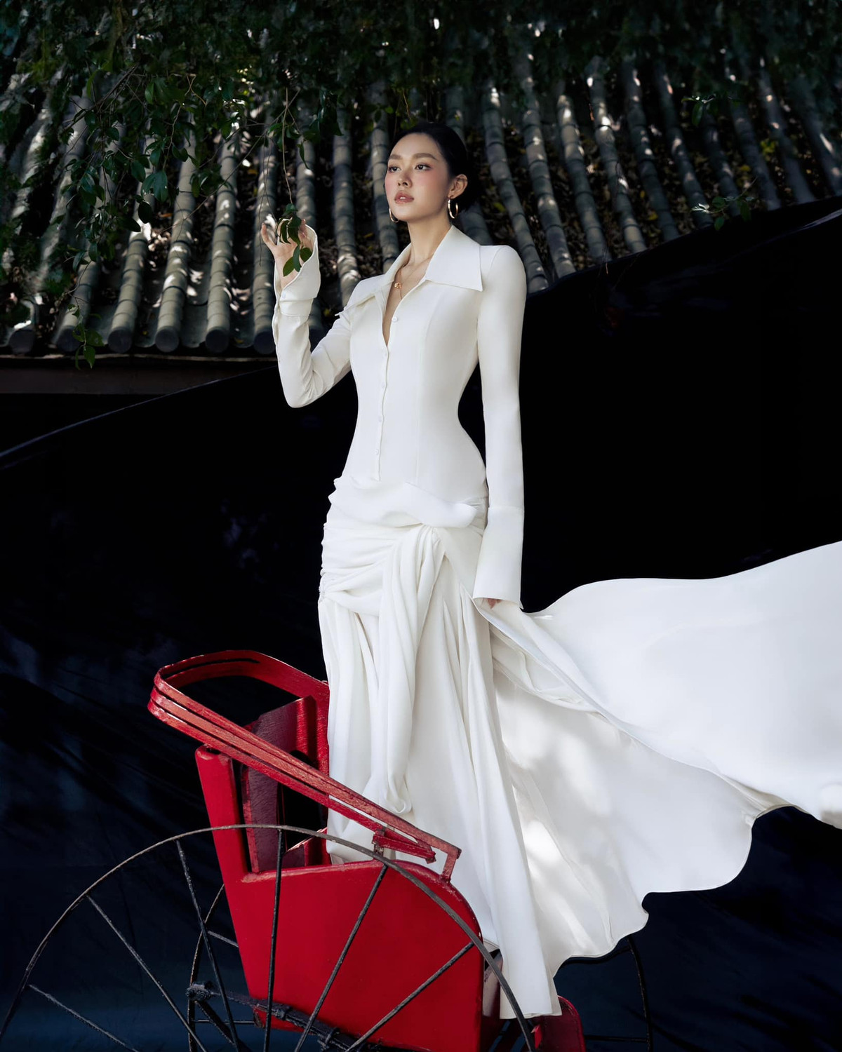 Tường San nhận nhiều lời khen của đồng nghiệp, bạn bè, khán giả về sắc vóc "mẹ một con".