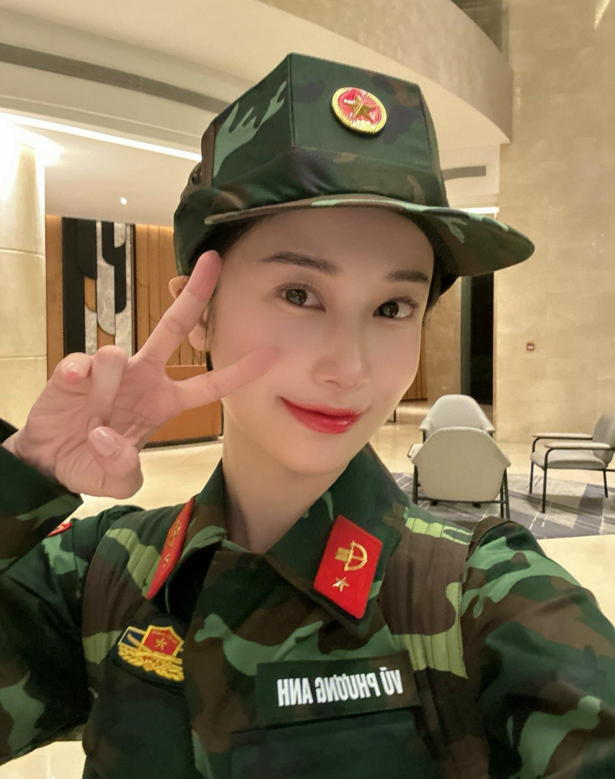 Bên cạnh sự nghiệp diễn xuất của mình, Jun Vũ cũng gây ấn tượng khi sở hữu học vấn đáng ngưỡng mộ.