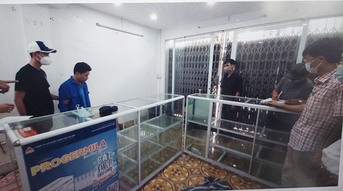 Cảnh sát sau đó vào cuộc, xác minh ghi lời khai của những những người có mâu thuẫn với anh Cường và nhiều lần gọi hỏi, ghi lời khai của Cao Tài Năng cùng những người thân của anh ta để xác minh về việc sử dụng thời gian trong ngày 28/11 nhưng không có kết quả. (Ảnh CAND)