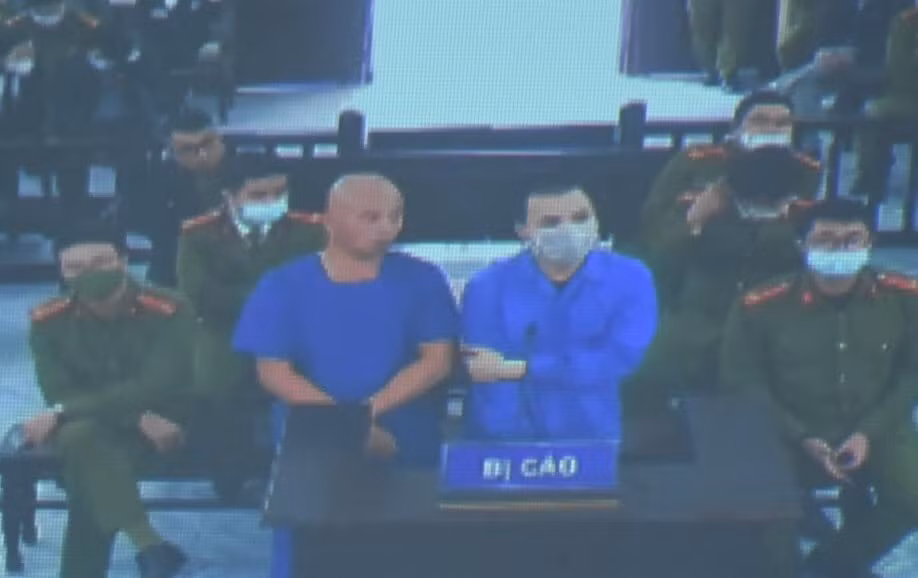 Nguyễn Thị Dương giúp Đường ký vào các bản hợp đồng nguyên tắc và quy chế hoạt động với tư cách Giám đốc Công ty Đường Dương; trực tiếp nhận từ Đỗ Văn Nhật (dịch vụ tang lễ Tâm Đức) số tiền 43 triệu đồng; nhận qua Phạm Văn Úy số tiền hơn 64 triệu đồng, sau đó đưa cho Đường. Tổng số tiền Nguyễn Xuân Đường đã chiếm đoạt của 25 người bị hại là hơn 2,4 tỷ đồng. Số tiền này, Nguyễn Xuân Đường sử dụng để chi tiêu cá nhân. 