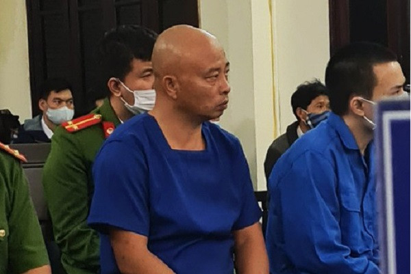 Bị cáo Nguyễn Khắc Nin tổ chức cuộc họp tại khách sạn Dầu khí Thái Bình để Nin và Bùi Mạnh Tiến yêu cầu các dịch vụ tang lễ phải báo ca và nộp số tiền 500.000đồng/1 ca cho Công ty Đường Dương.