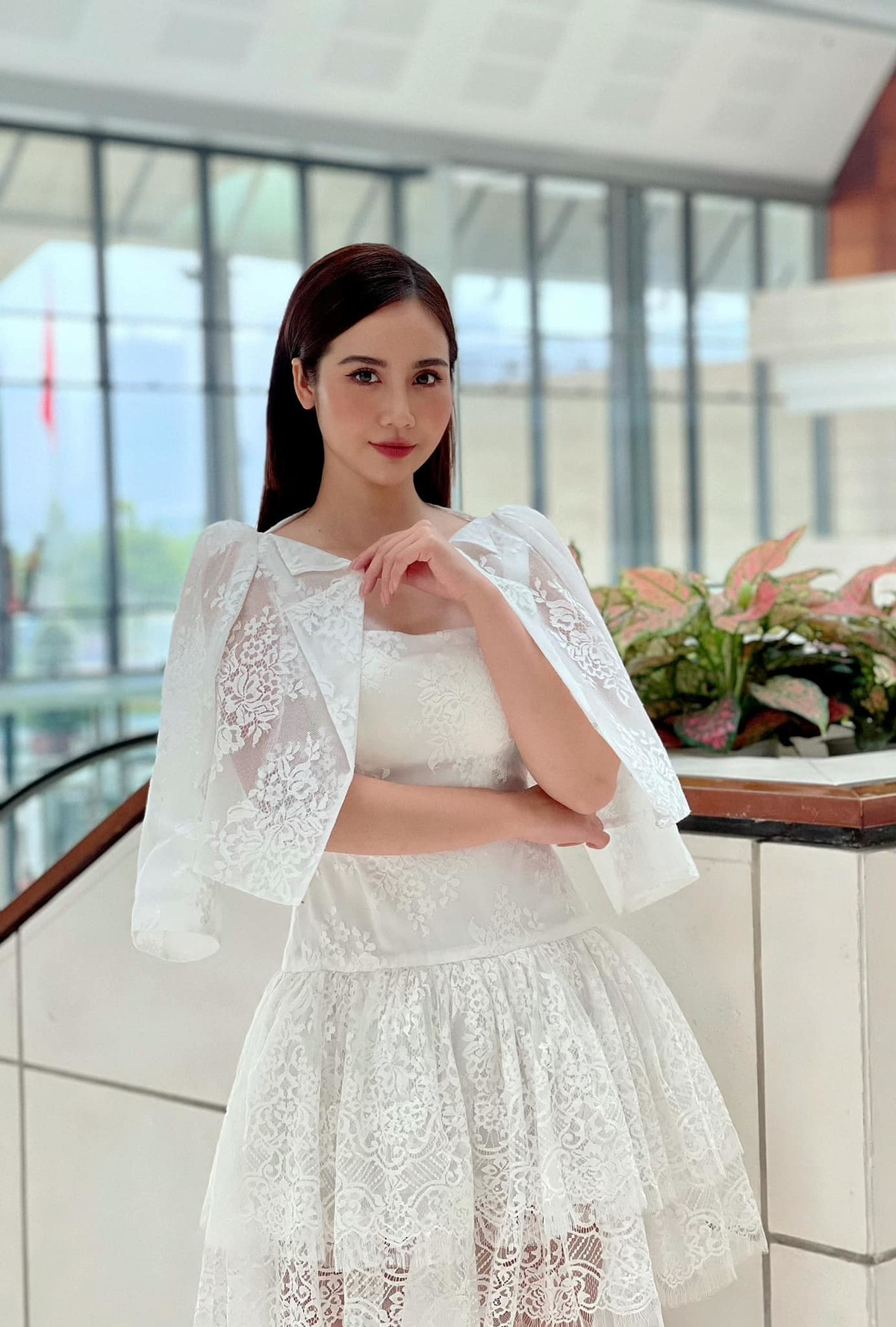 Vẻ nóng bỏng 'gái một con' Huyền Lizzie Thương ngày nắng về - Hình 9 Ve nong bong 'gai mot con' Huyen Lizzie Thuong ngay nang ve-Hinh-9