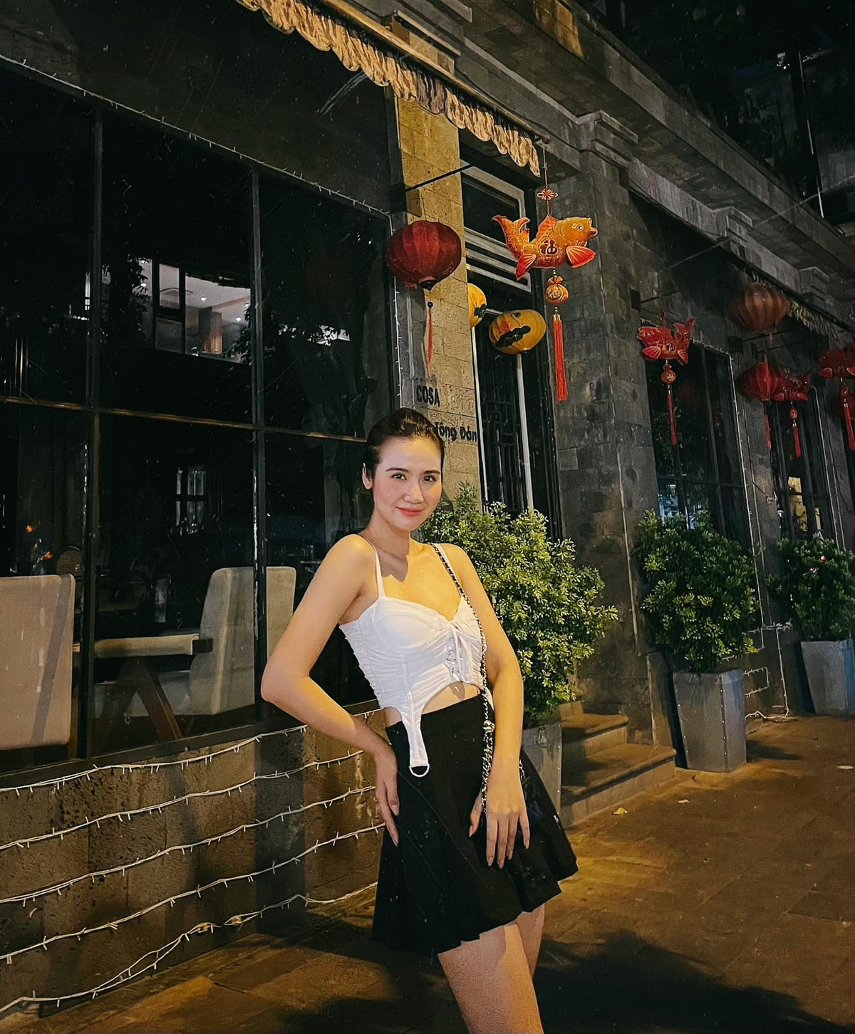 Vẻ nóng bỏng 'gái một con' Huyền Lizzie Thương ngày nắng về - Hình 11 Ve nong bong 'gai mot con' Huyen Lizzie Thuong ngay nang ve-Hinh-11