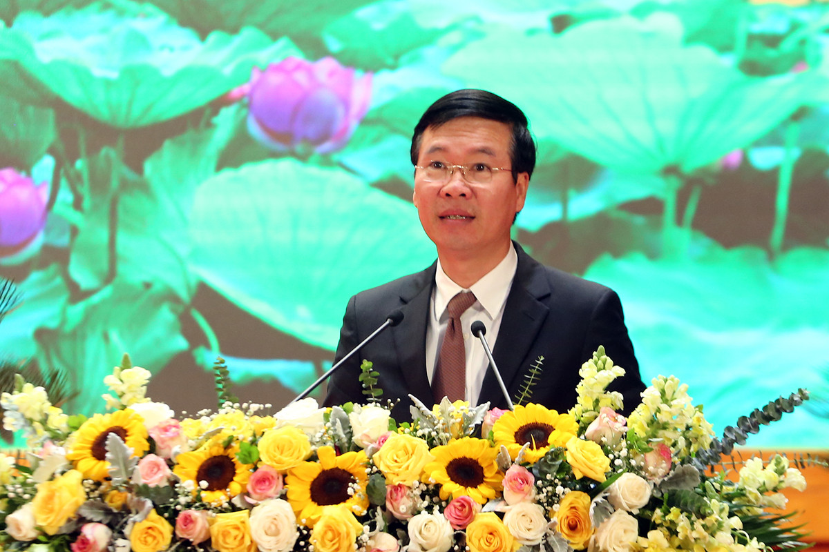 Ông Võ Văn Thưởng, Ủy viên Bộ Chính trị, Thường trực Ban Bí thư, Phó ban.