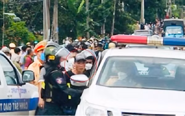 Công an TP Long Khánh đang tạm giữ đối tượng Hoàng Anh để tiếp tục lấy lời khai, điều tra làm rõ. 