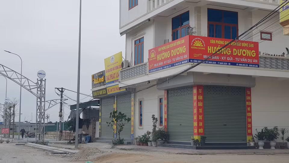 Nhieu van phong BDS trai phep o Hai Duong: Xu nghiem de… dep “loan”-Hinh-4