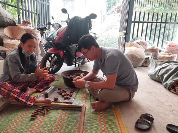 9x khoi nghiep voi loai go dac biet, co thang ban gan nghin san pham-Hinh-3