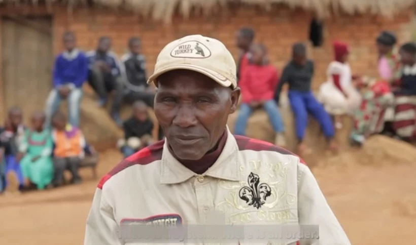 Theo trang Oddity Central, ông Ernesto Muinuchi Kapinga, đến từ một ngôi làng nhỏ ở Njombe, Tanzania, hiện có 16 người vợ, 104 người con và 144 người cháu. Ảnh: Afrimax.