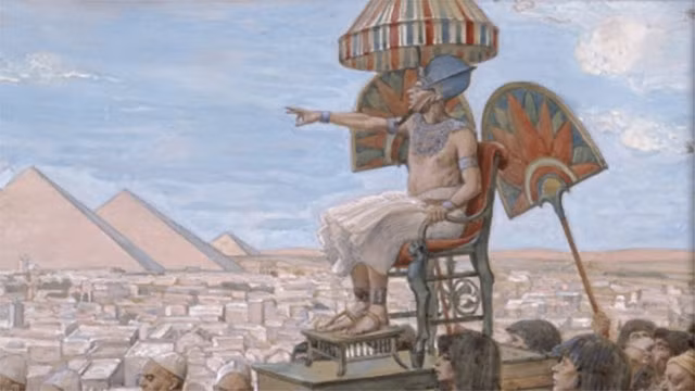 Các Pharaoh không bao giờ để lộ tóc của mình và luôn đội một chiếc mũ trên đầu.