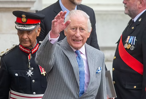 Vua Charles phai nhap vien, suc khoe hien ra sao?