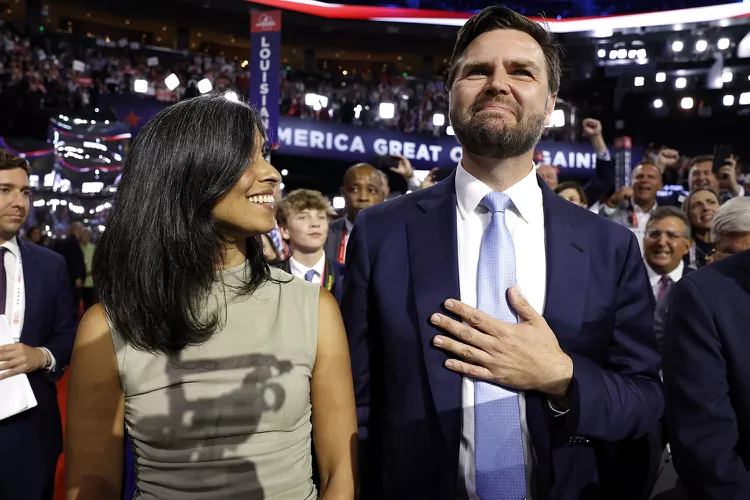 Theo một số nguồn tin, bà đã hỗ trợ chồng chuẩn bị cho cuộc tranh luận Phó Tổng thống Mỹ năm 2024. Ảnh: GI.