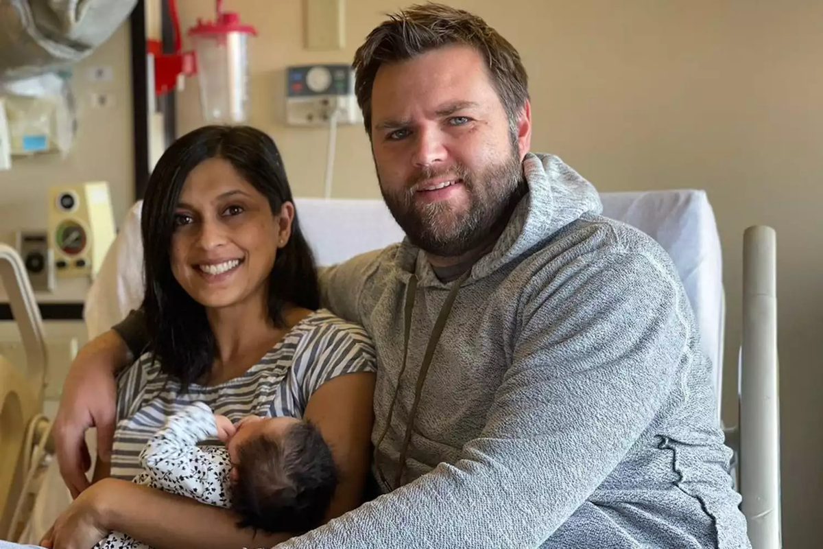 Năm 2014, bà Usha kết hôn với ông JD Vance. Vợ chồng bà hiện có 3 người con. Ảnh: Instagram.