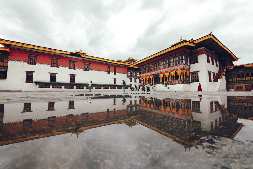 Tashichho Dzong là một trong những pháo đài tu viện được xây dựng lâu đời và nổi tiếng nhất tại Bhutan.