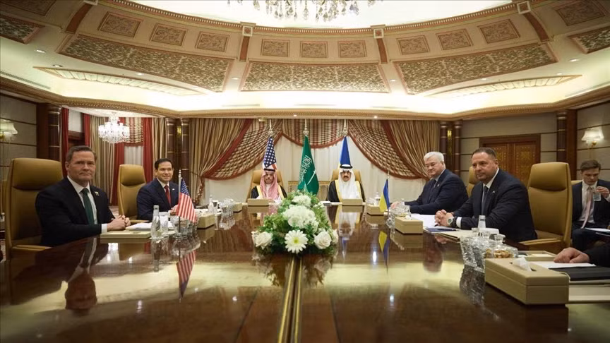 Ukraine noi gi ve cuoc dam phan voi My?