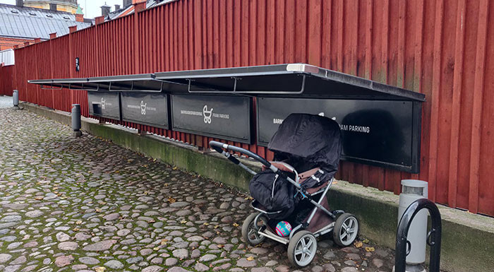 Thụy Điển có chỗ đậu xe đẩy trẻ em.