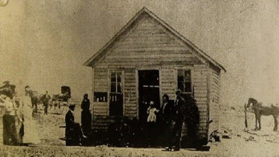 Bi an vu an thi the 11 du khach trong “nha tro chet choc“-Hinh-9