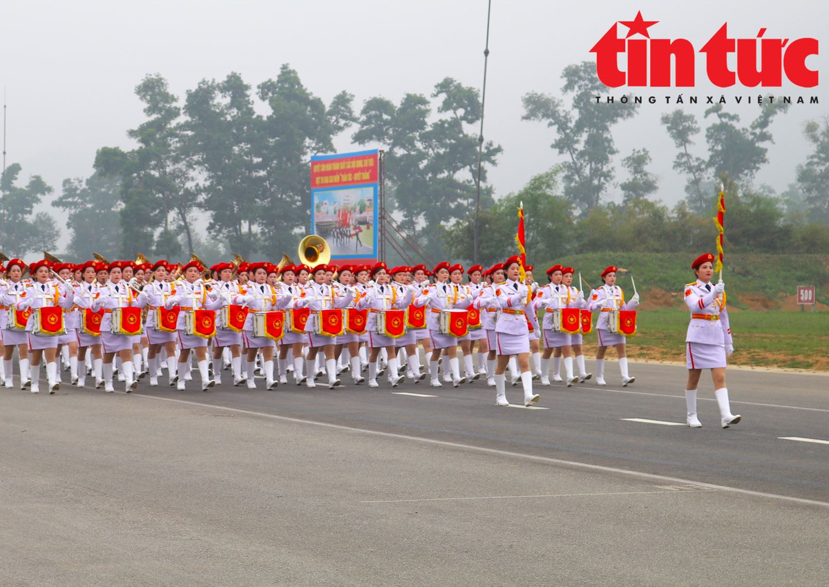 Dai tuong Phan Van Giang kiem tra hop luyen dieu binh, dieu hanh-Hinh-9