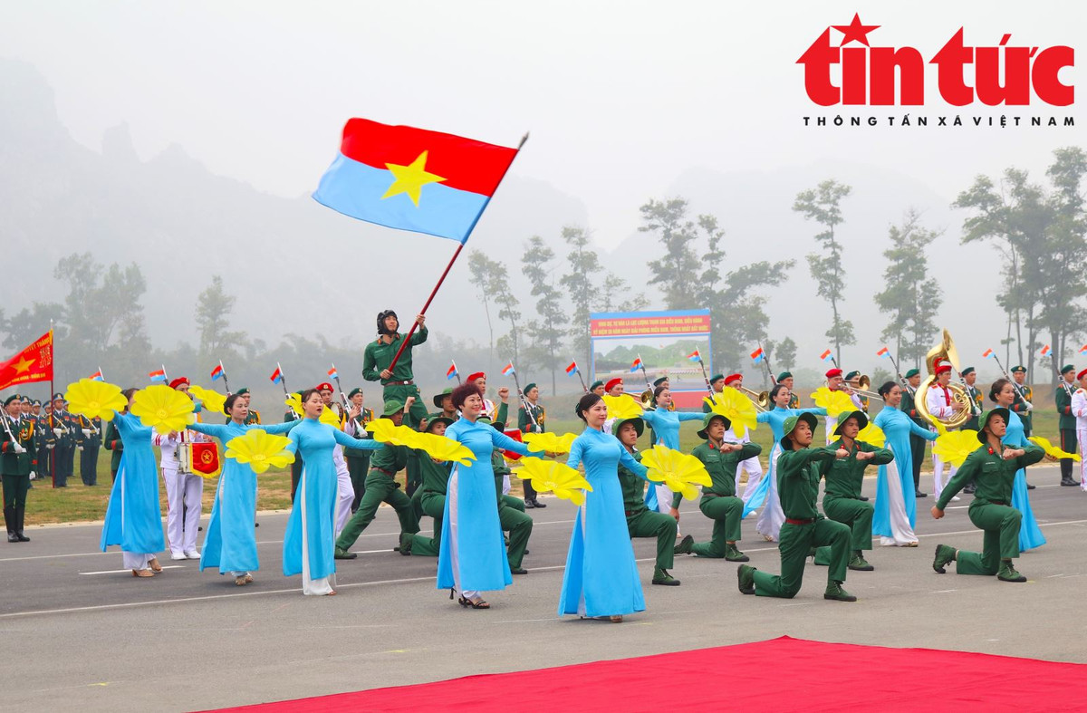 Dai tuong Phan Van Giang kiem tra hop luyen dieu binh, dieu hanh-Hinh-6