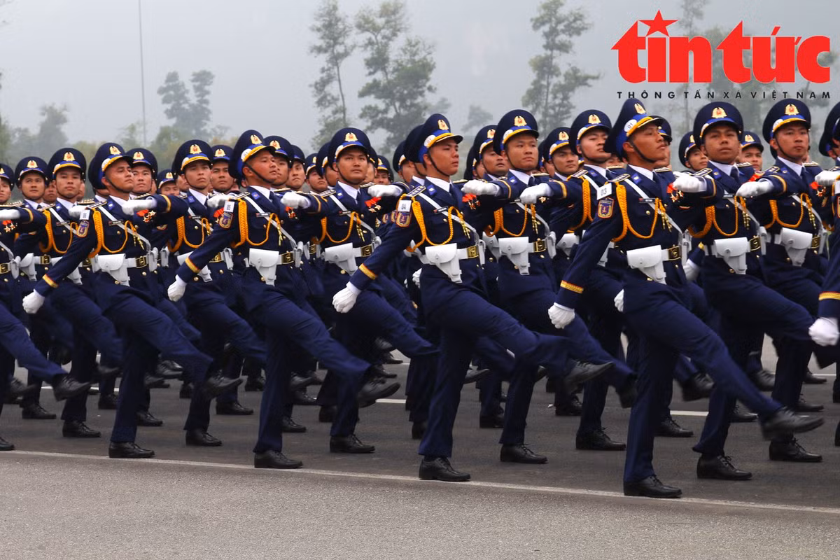 Dai tuong Phan Van Giang kiem tra hop luyen dieu binh, dieu hanh-Hinh-12