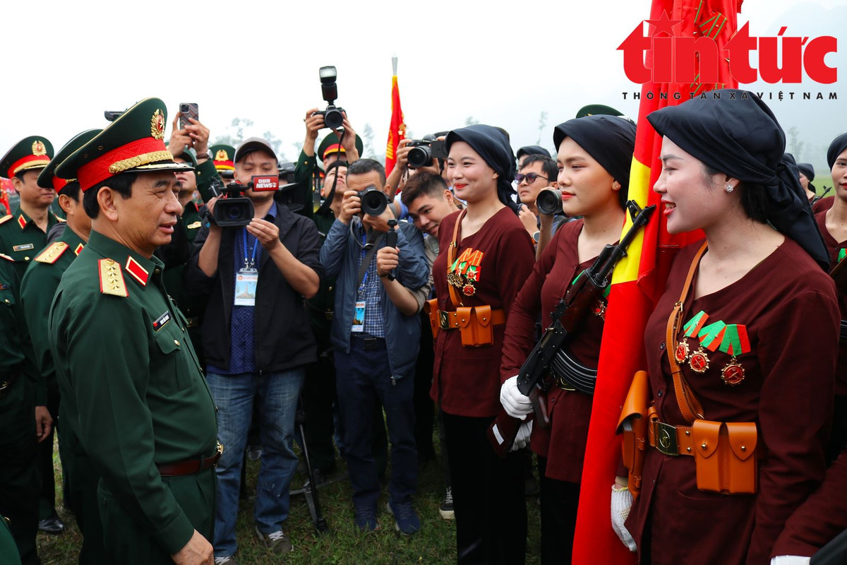 Dai tuong Phan Van Giang kiem tra hop luyen dieu binh, dieu hanh-Hinh-15