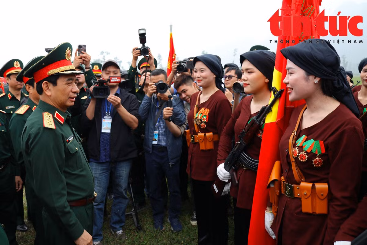 Dai tuong Phan Van Giang kiem tra hop luyen dieu binh, dieu hanh-Hinh-15