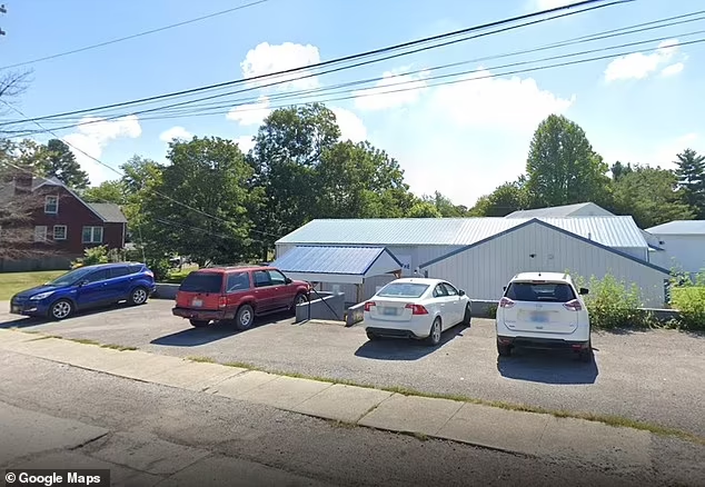 Nu bao mau tre bao hanh be trai 1 tuoi gay phan no-Hinh-2