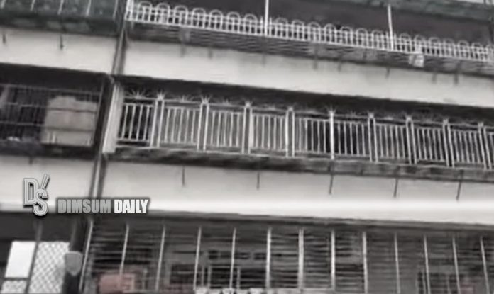 Me bat dieu hoa giu thi the con gai trong phong suot 6 nam