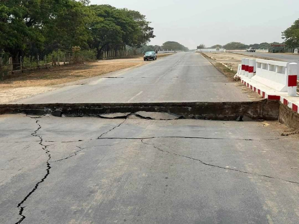 Nhiều đoạn cao tốc Yangon - Mandalay ở Myanmar đứt gãy do động đất. Hiện chưa rõ số thương vong sau cơn địa chấn, nhiều người bị thương tại Myanmar đang được điều trị. Ảnh: X.