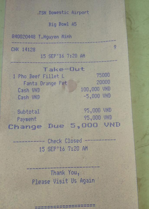 Ngao ngan khi an pho o san bay Tan Son Nhat-Hinh-2