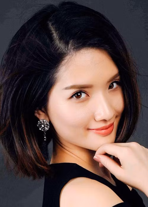 Nam nghệ sĩ thương con gái từng vất vả nhưng hạnh phúc vì chiếu mệnh cho con gái là một ngôi sao may mắn khi mọi việc của con gái cho đến lúc này đều đúng với ước nguyện.